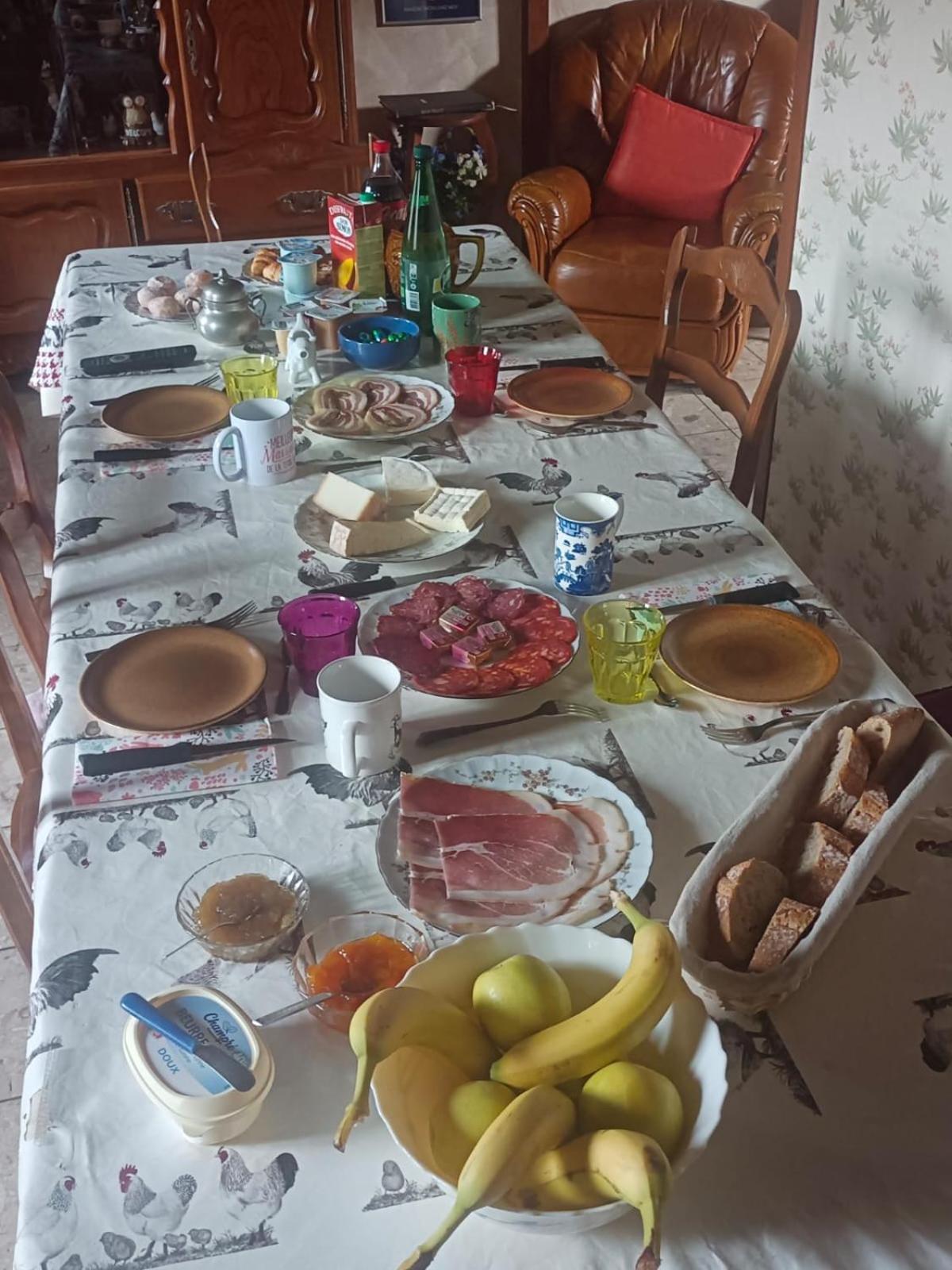 فيلا "Mon Chez Moi" Burgalays المظهر الخارجي الصورة